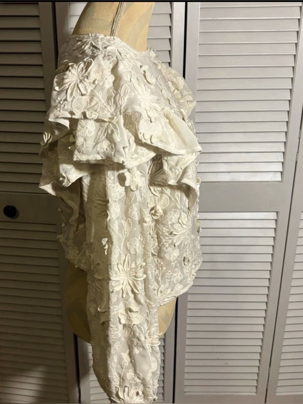 House of Harlow l S Embellished Floral Embroidery Lace Puff Sleeve Ruffle Blouse